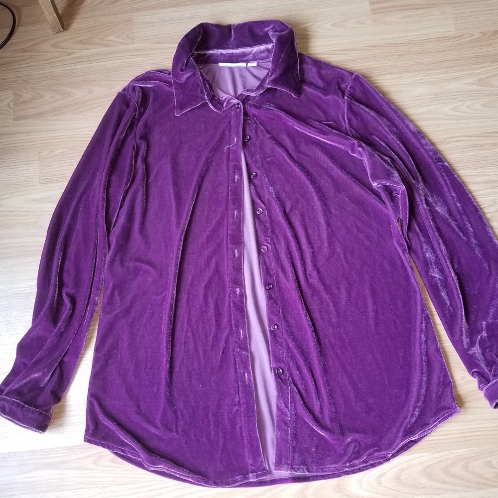 Denim & Co Plum Eggplant Velvet Big Shirt, size medium